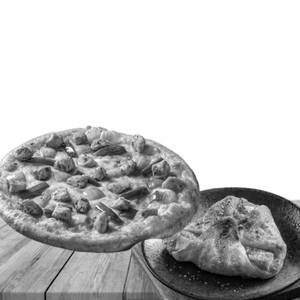 Reg Chicken Do Pyaaza Pizza + Chicken Parcel