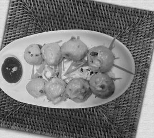 Steam veg momos (8 pieces)