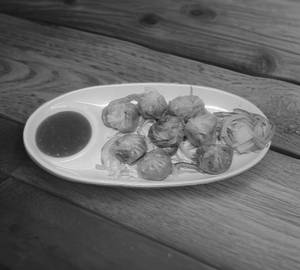 Steam dehradun speical momos (8 pieces)