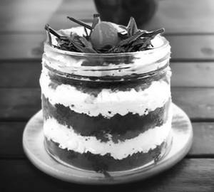 Jar cake black forest