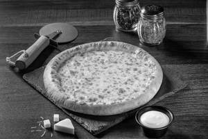 Cheese Margherita Pizza