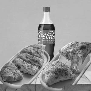 Stuffed Garlic Bread + Spicy Paneer Calzone + Coke 750ml