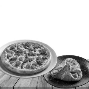 Spicy Chicken Pizza Pie + Chicken Parcel
