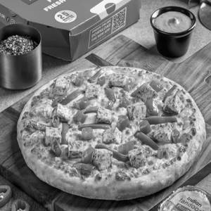 Tandoori Paneer Pizza