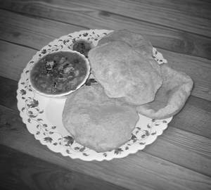 Aloo Sabji with 4 Poori