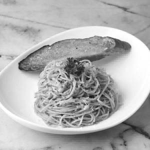 Choice of Veg Spaghetti Aglio Olio Pasta