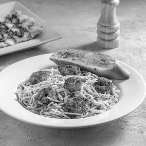 Roasted Garlic Spaghetti With Chili Oil Shrimp