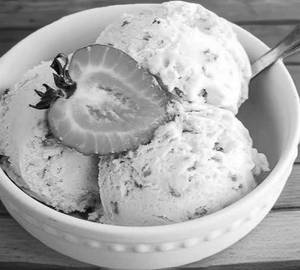 Straw Berry Double Scoop
