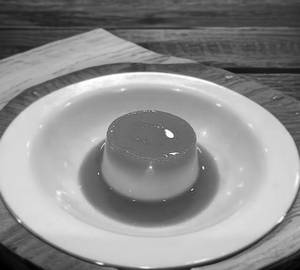 Caramel custard