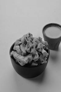 Onion Mathi (250 Gms)