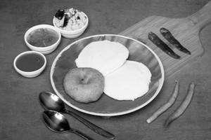 Idly(2pcs)  & Vada (1pcs)