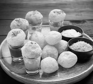 5 flavour Pani Puri