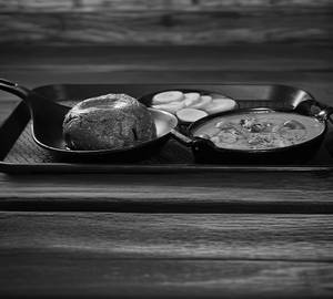 Raagi Sanghati With Mushroom Curry