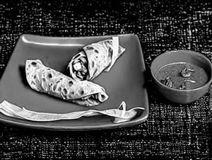 Lachha Chicken Roll