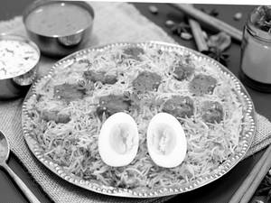 Reddy's Chicken Boneless Biryani (1kg, Serves 2)