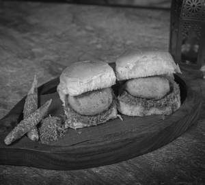 Vada Pav(1)