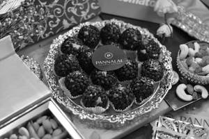 Chocochips Kaju Laddu