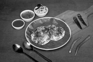 Ghee Podi Idly (2 Pc)