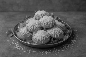 Cheese Fried Veggies Idli (500ml Container)