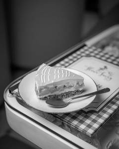 Mango Kunafa Cheesecake