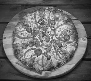 Spicy Chicken Pizza