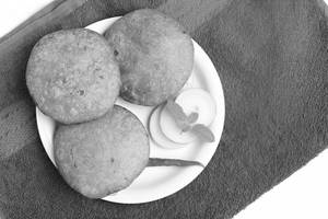 Onion Kachori (pc)