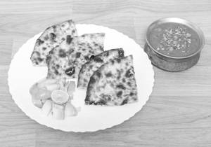 Dal Makhani With 1 Butter Naan