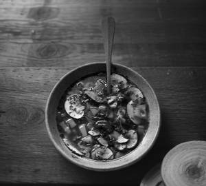 Veg mushroom soup   [half]