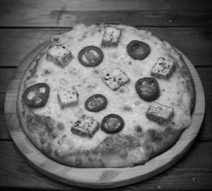 Jain Jalepeno & Paneer Pizza
