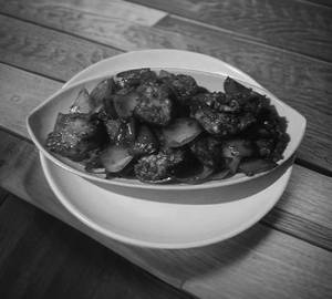 Chicken chilli dry(8 pieces)