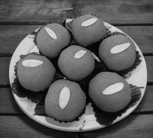 Motichur Laddu