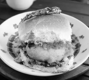 5 Vada Pav Original Mumbai