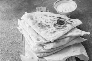 Veg Stuffed Naan