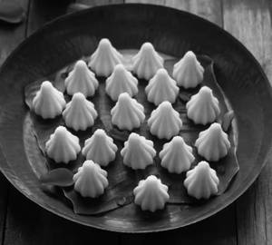 Kesar Modak