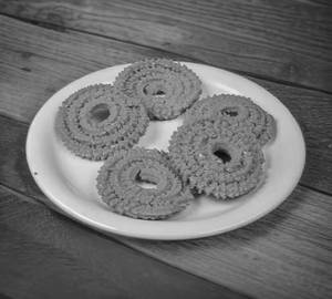 Moong Dal Chakali