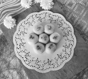 White Vati Peda