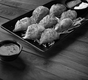 Paneer Momos Fried (6 Pc)