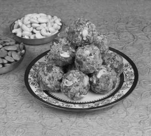 Dink Ladoo