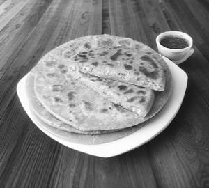 Aloo paratha   [2  pc]