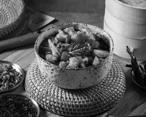 Chilli Basil Prawns Gravy