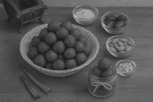 Rich Biotin Protein Ladoo [2 Pcs].