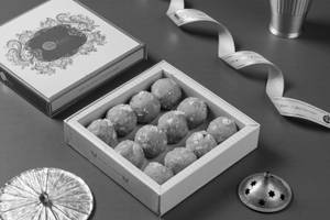 Gond Laddu