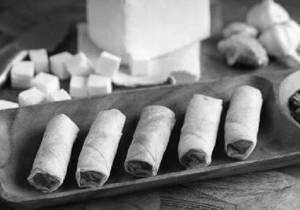 Paneer Spring Rolls(Pack Of 5)