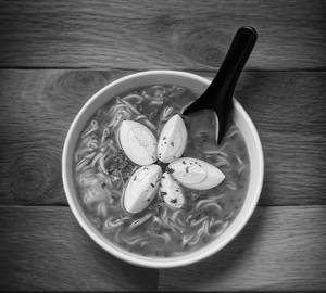 Chicken & Boiled Egg Thukpa