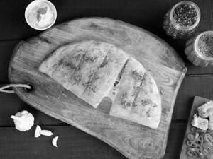 Red Paprika & Paneer Stuffed Garlic Bread