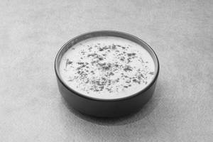 Mix And Tali Mirch Raita