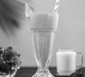 Strawberry milkshake [300 ml]