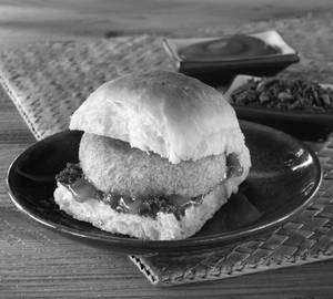 Aloo Tikki Vada Pav