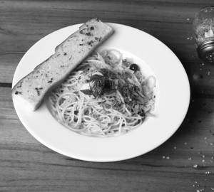 Pasta Aglio Olio With Chicken