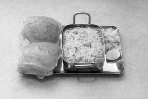 Kailash Parbat Cheese Pav Bhaji [2 Pav, 250 ml]